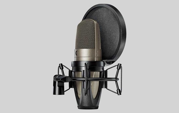 6. Mic Condenser - Shure KSM42